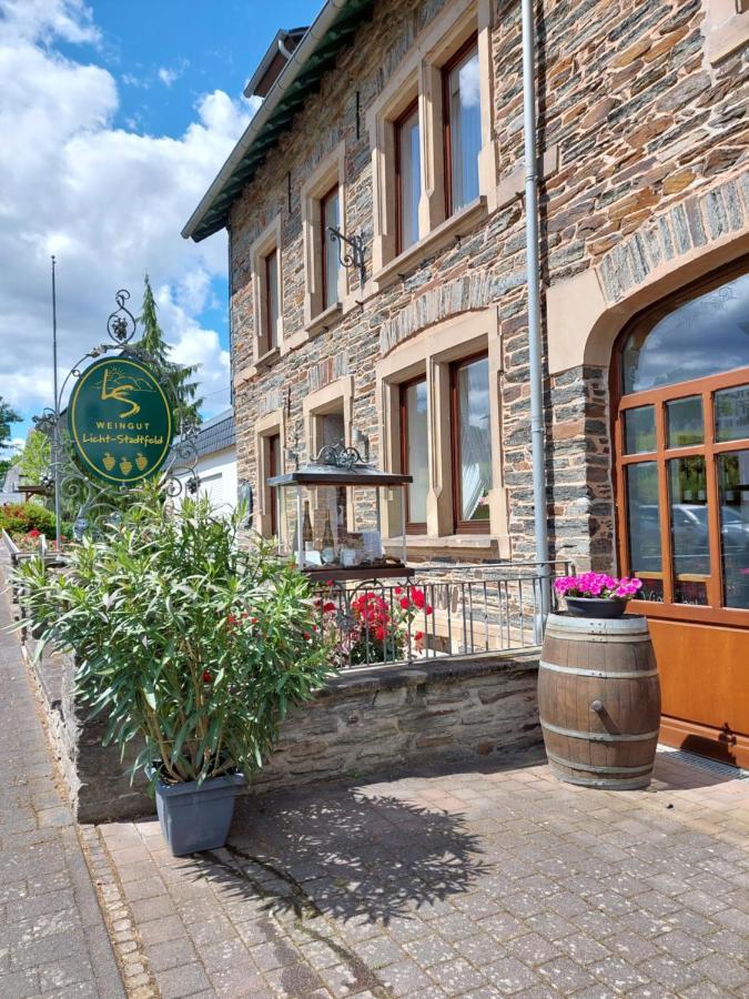Weingut Licht-Stadtfeld Браунеберг Экстерьер фото